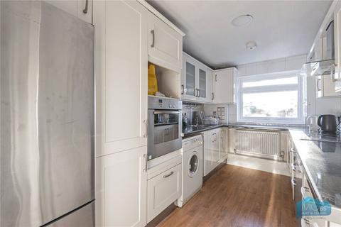 4 bedroom terraced house to rent, Oakview Gardens, East Finchley, London, N2