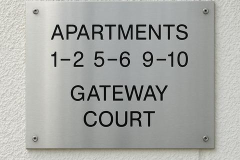 2 bedroom apartment for sale, Parham Drive, Ilford
