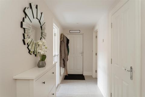 3 bedroom maisonette for sale, West Street, Reigate
