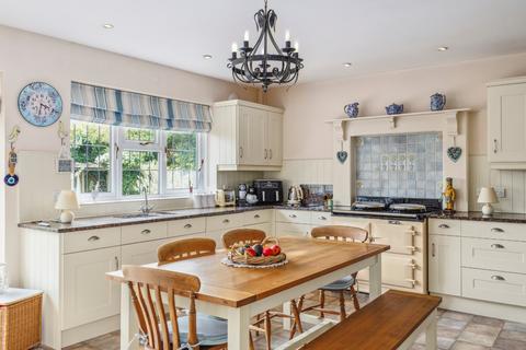 10 Albert Drive, Cheltenham, GL52 3JH