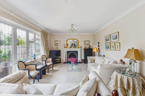 10 Albert Drive, Cheltenham, GL52 3JH