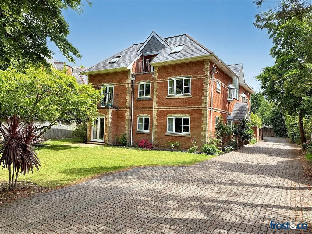 Charlotte Court
