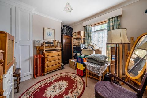 33 Hassendean Road, London, SE3 8TR