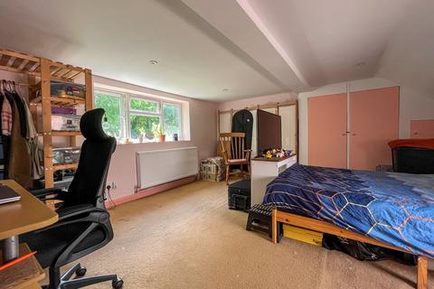 14 Blacksmiths Field, Crowhurst, Battle, TN33 9AX