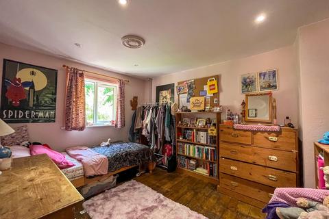 14 Blacksmiths Field, Crowhurst, Battle, TN33 9AX