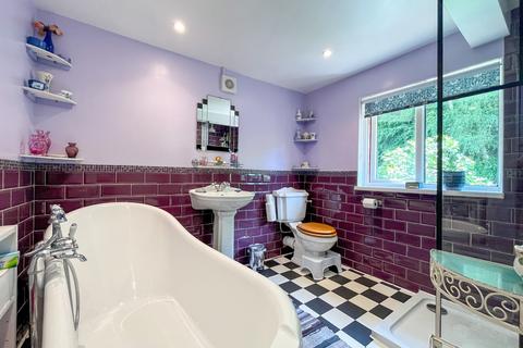 14 Blacksmiths Field, Crowhurst, Battle, TN33 9AX