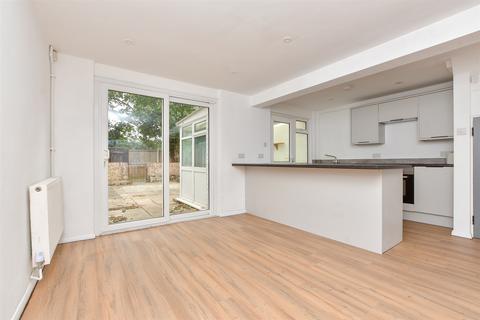 3 bedroom terraced house for sale, Yew Tree Gardens, Birchington, Kent
