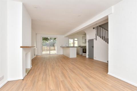 3 bedroom terraced house for sale, Yew Tree Gardens, Birchington, Kent