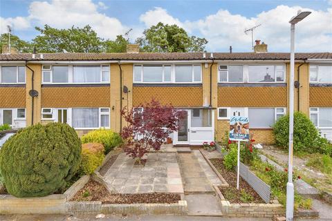 3 bedroom terraced house for sale, Yew Tree Gardens, Birchington, Kent