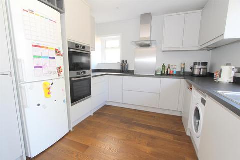 4 Alma Crescent, Cheam, Sutton, SM1 2LN