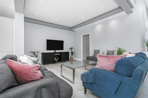 21 Chiltern Road, Hitchin, SG4 9PJ