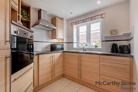 1 bedroom apartment for sale, Clarence Court, Brighton Road, Horsham
