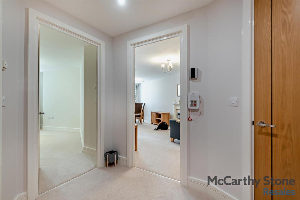 8648998-interior02-800.jpg