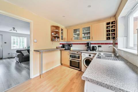 10 Axbridge, Bracknell, RG12 0XB