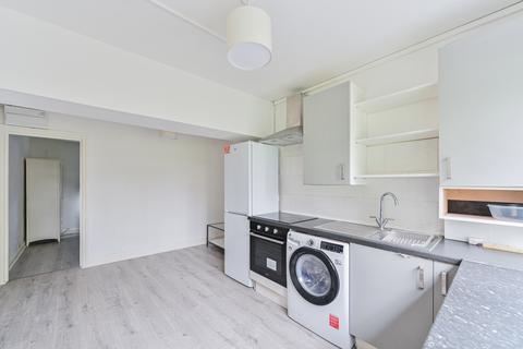 1 bedroom apartment to rent, Norbury Avenue, 220 Norbury Avenue, Thornton Heath