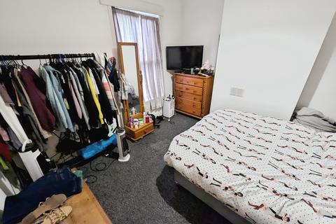 10 Hamilton Road, Coventry, CV2 4FH