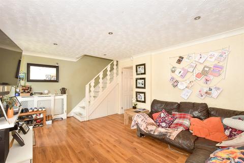 10 Faraday Avenue, East Grinstead, RH19 4AX