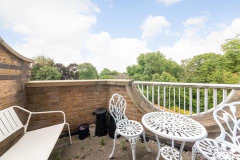 2 bedroom flat for sale, Thurlow Park Road, London  SE21
