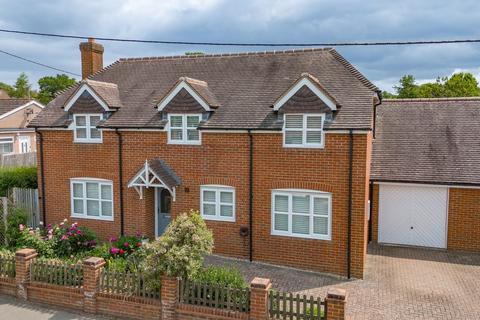 25 Evingar Road, Whitchurch, RG28 7EY