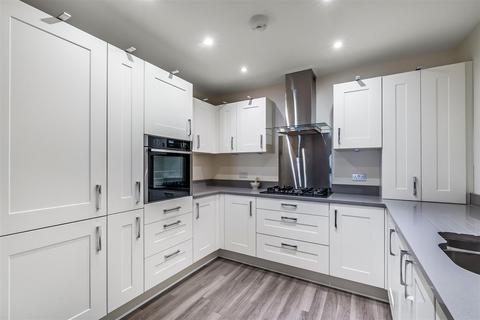 2 bedroom retirement property for sale, HARTFIELD ROAD, LEATHERHEAD, KT22