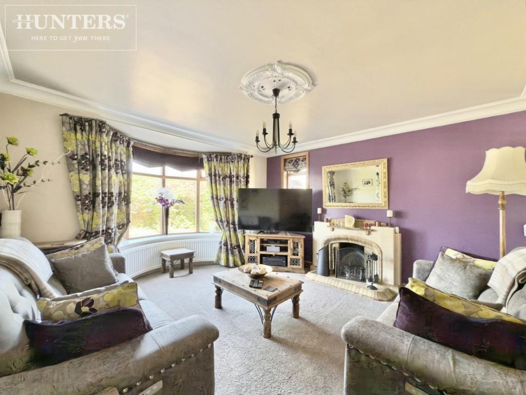 Pbox-living room-347312.jpg