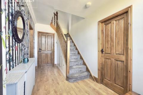 4 bedroom detached house for sale, Huddersfield Road, Barnsley