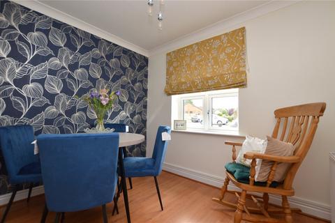 33 Meadowgate Drive, Lofthouse, Wakefield, WF3 3SR
