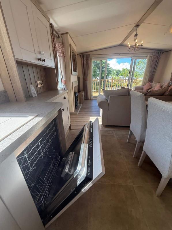 Holiday Home For Sale at woodleigh Caravan Park