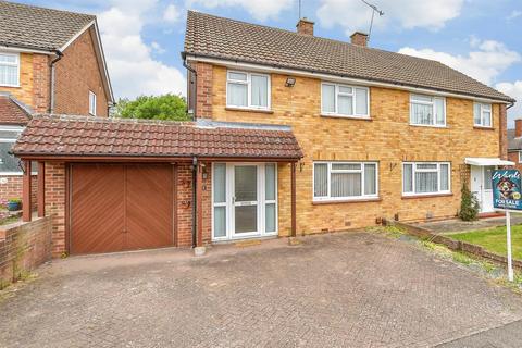3 bedroom semi-detached house for sale, Briar Walk, Tonbridge TN10