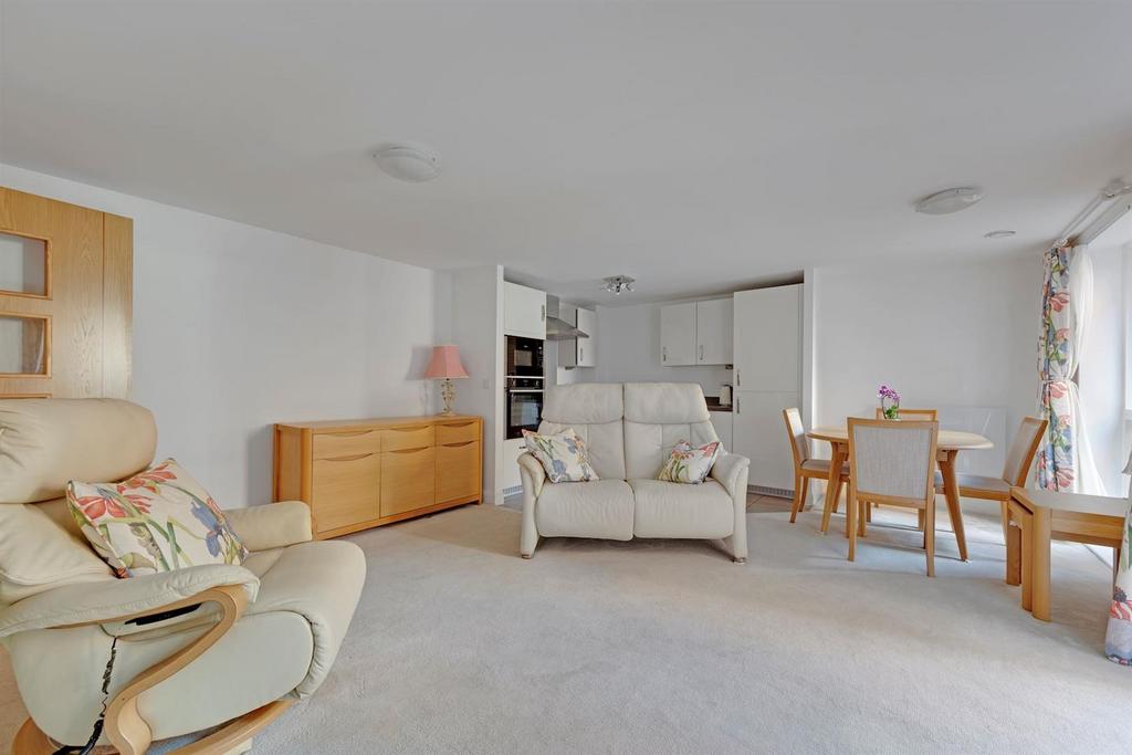 13-d3b5 PFMCS - 4 Holly Place-43-medium.jpg