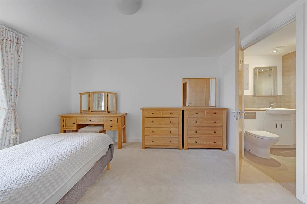 04-299d PFMCS - 4 Holly Place-16-medium.jpg