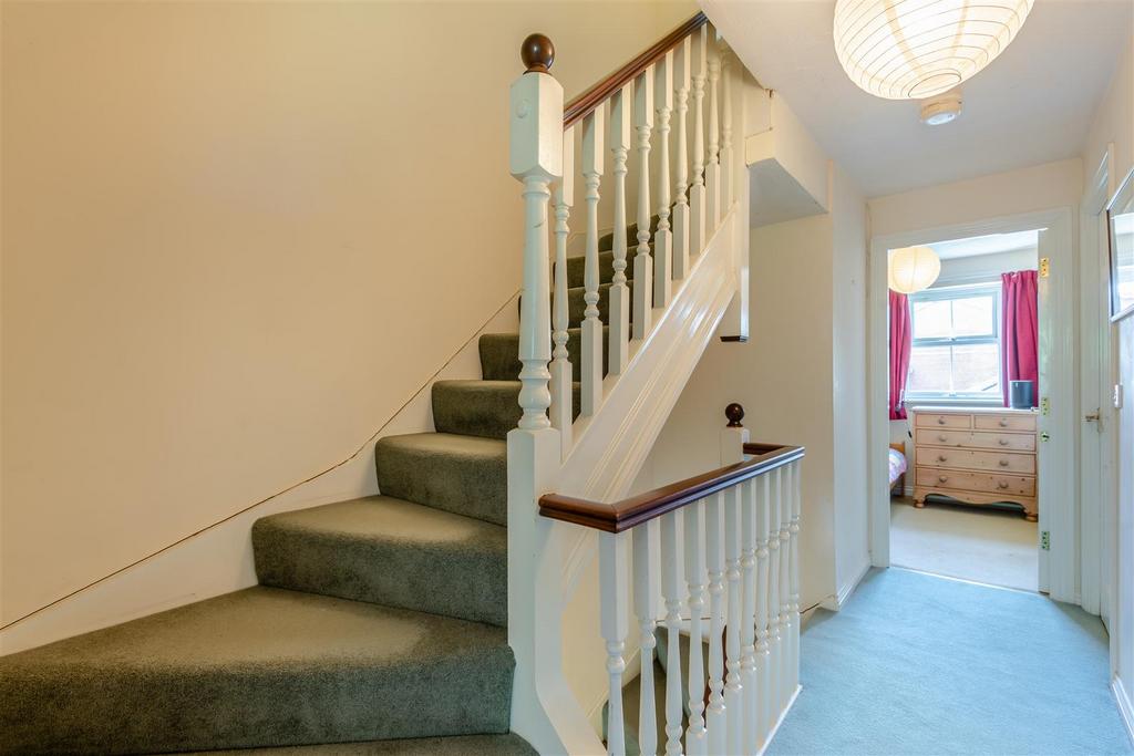 8650755-interior10.jpg