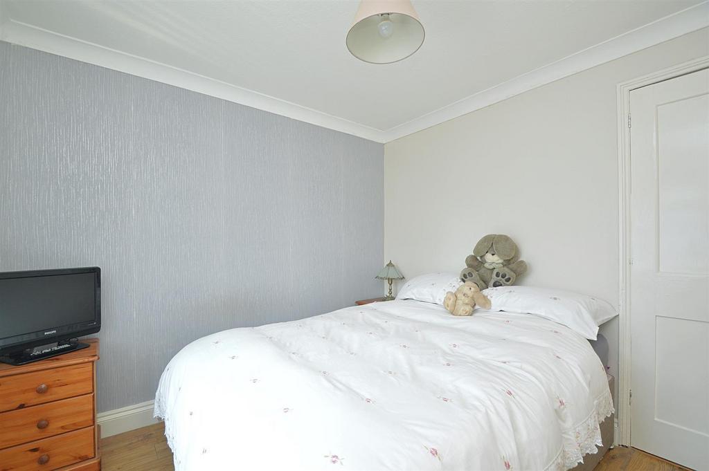 Resized Bed3b.jpg