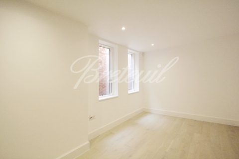 3 bedroom terraced house to rent, Lillie Road, London, SW6