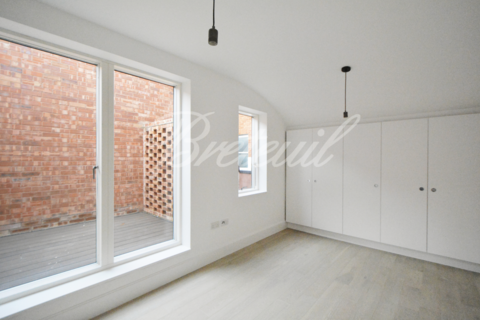 3 bedroom terraced house to rent, Lillie Road, London, SW6