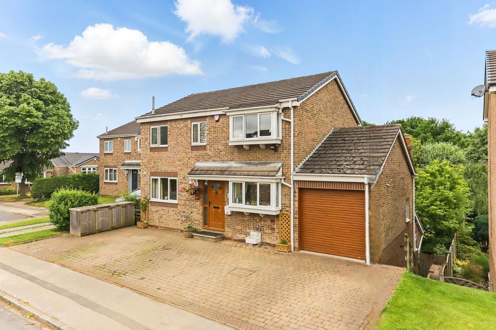 18 Parkhead Close-03