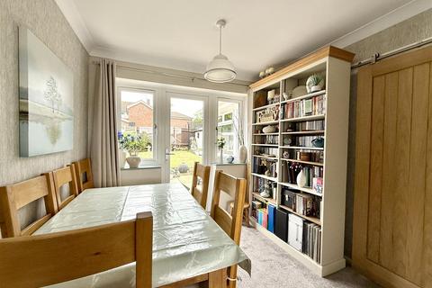 25 Phillipps Road, Barham, Ipswich, IP6 0AZ