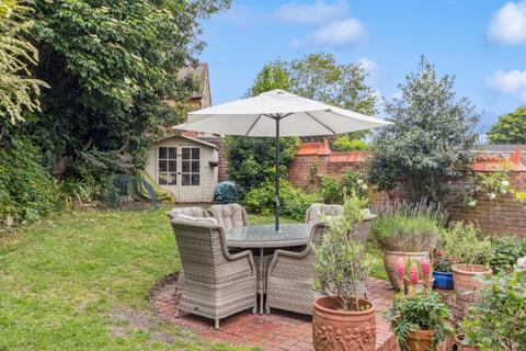 30 Back Street, Tetsworth, Thame, OX9 7AN
