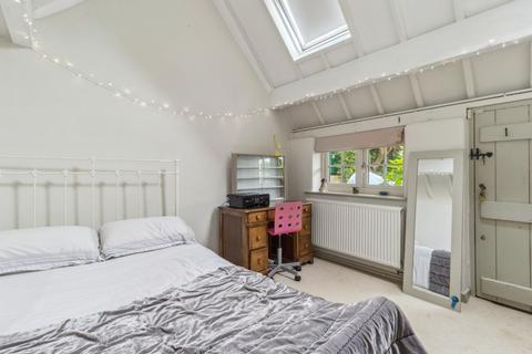 30 Back Street, Tetsworth, Thame, OX9 7AN