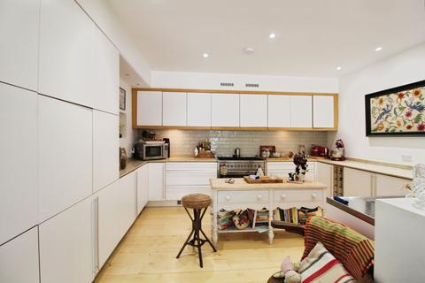 15 Crabtree Road, Stocksfield, NE43 7NX