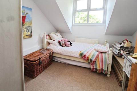 15 Crabtree Road, Stocksfield, NE43 7NX