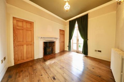 21 John Street, Hull, HU2 8DH