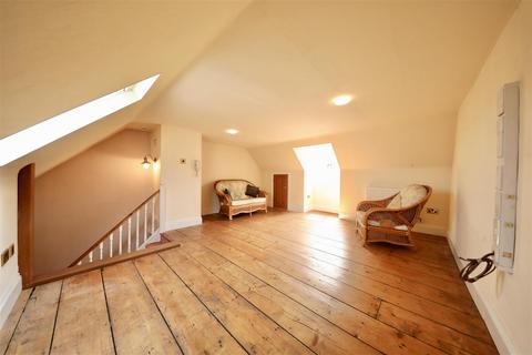 21 John Street, Hull, HU2 8DH