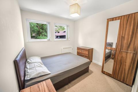 1 bedroom flat to rent, Hamnett Court, Birchwood, WA3