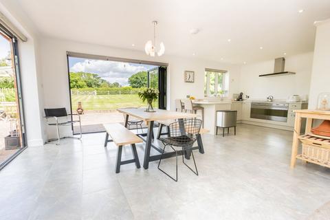 4 bedroom detached house for sale, Rural Lane Location in Etchingham