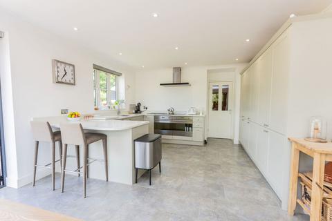 4 bedroom detached house for sale, Rural Lane Location in Etchingham