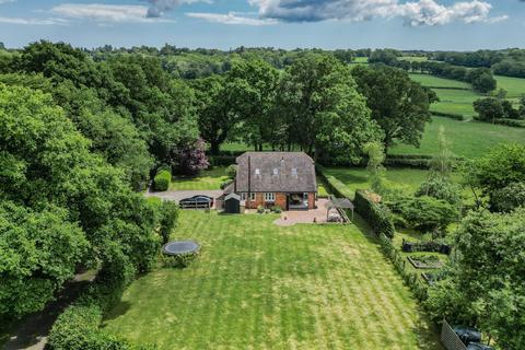 4 bedroom detached house for sale, Rural Lane Location in Etchingham