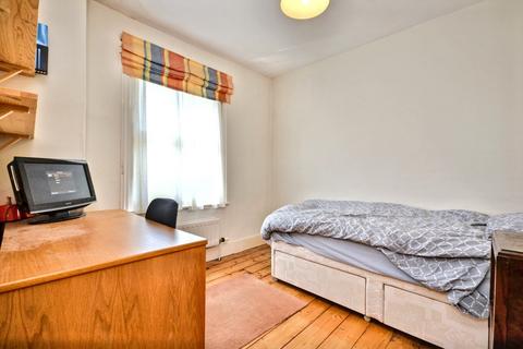 9 Nursery Road, Salisbury, SP2 7HX