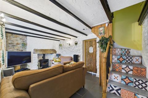 May Cottage Chapel Row, Tremar Coombe, Liskeard, PL14 5EY