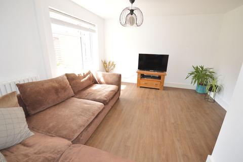 3 bedroom detached house for sale, Coombe Close, Aylesbury HP22
